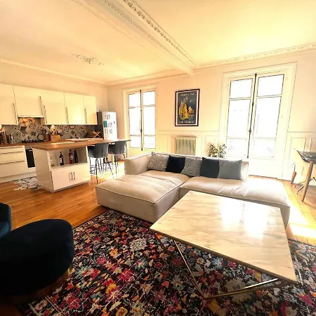 Grand - Proche Du Centre De Apartamento